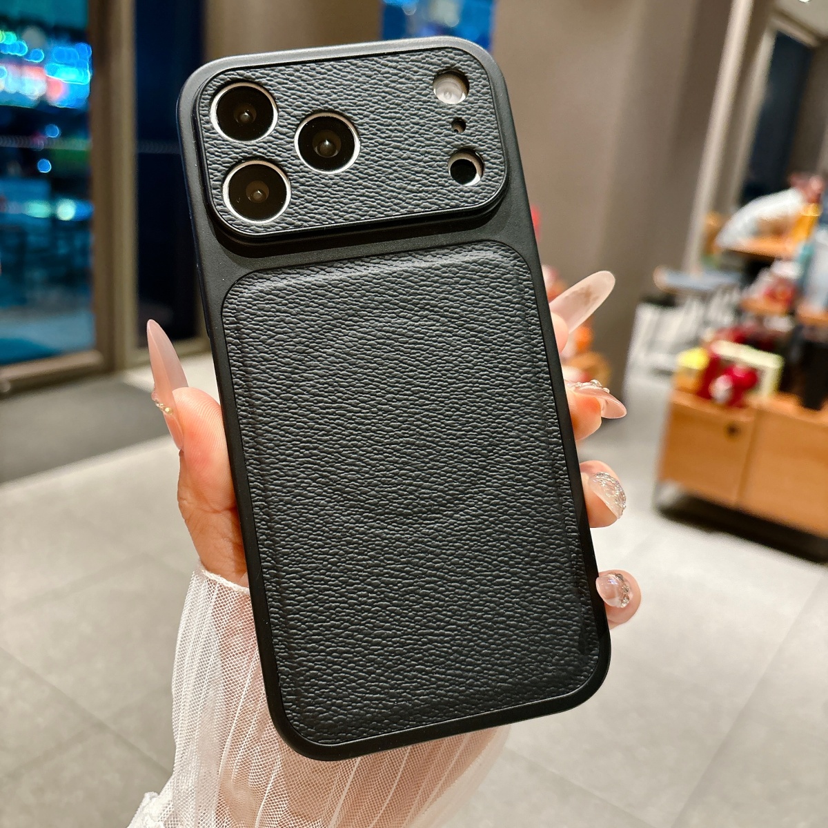 Luxury Matte Leather Large Win – Rugged Armor Case Bewertung und Preis