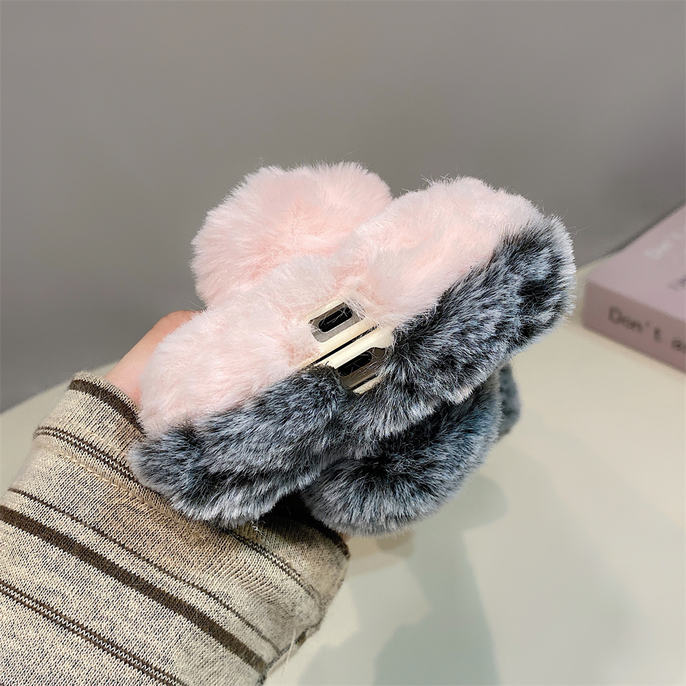 Cute Rabbit Ears Fluffy Stand  – Phone Cases That Cover The Camera Bewertung und Preis